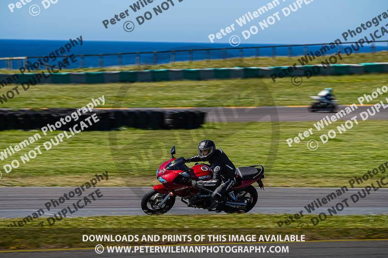 anglesey no limits trackday;anglesey photographs;anglesey trackday photographs;enduro digital images;event digital images;eventdigitalimages;no limits trackdays;peter wileman photography;racing digital images;trac mon;trackday digital images;trackday photos;ty croes